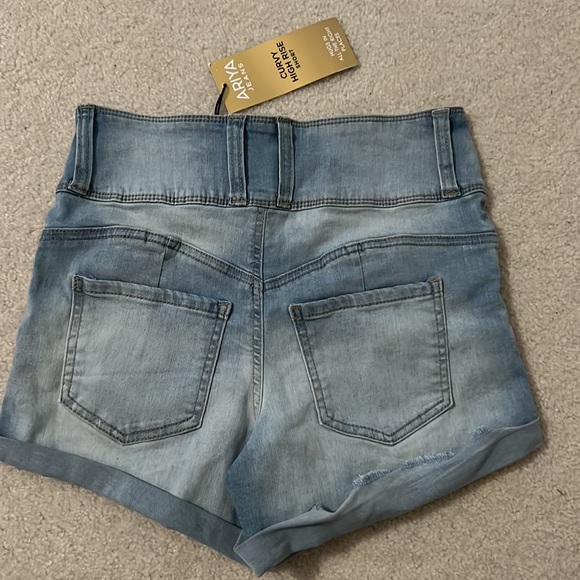 Curvy High Rise Junior Denim Shorts… - Picture 2 of 5